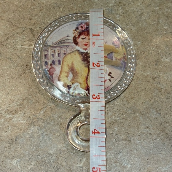 Vintage Victoria Vogue Products Cosmetic Mirror with Hangable Plastic Handle - Picture 4 of 4